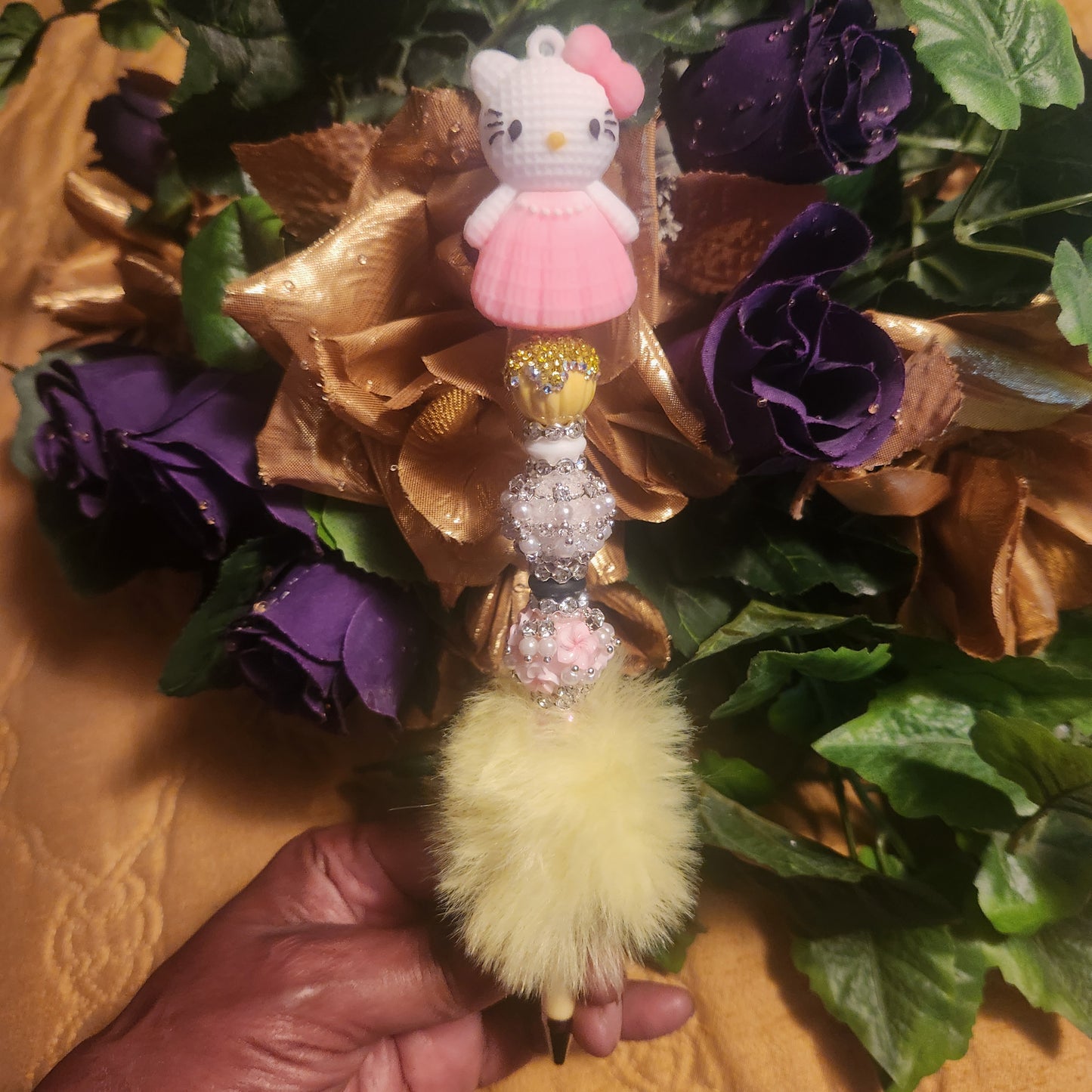 Hello Kitty Pink Fluff Yellow Pen