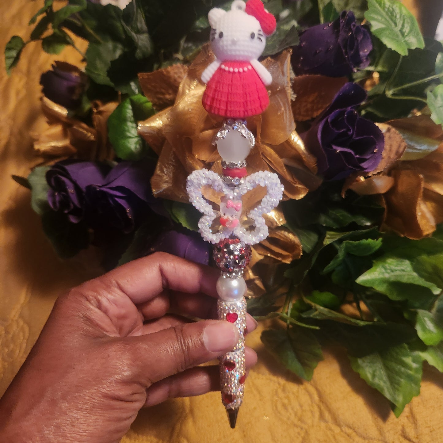 Hello Kitty Red Silver Rhinstones w/red Hearts Pen