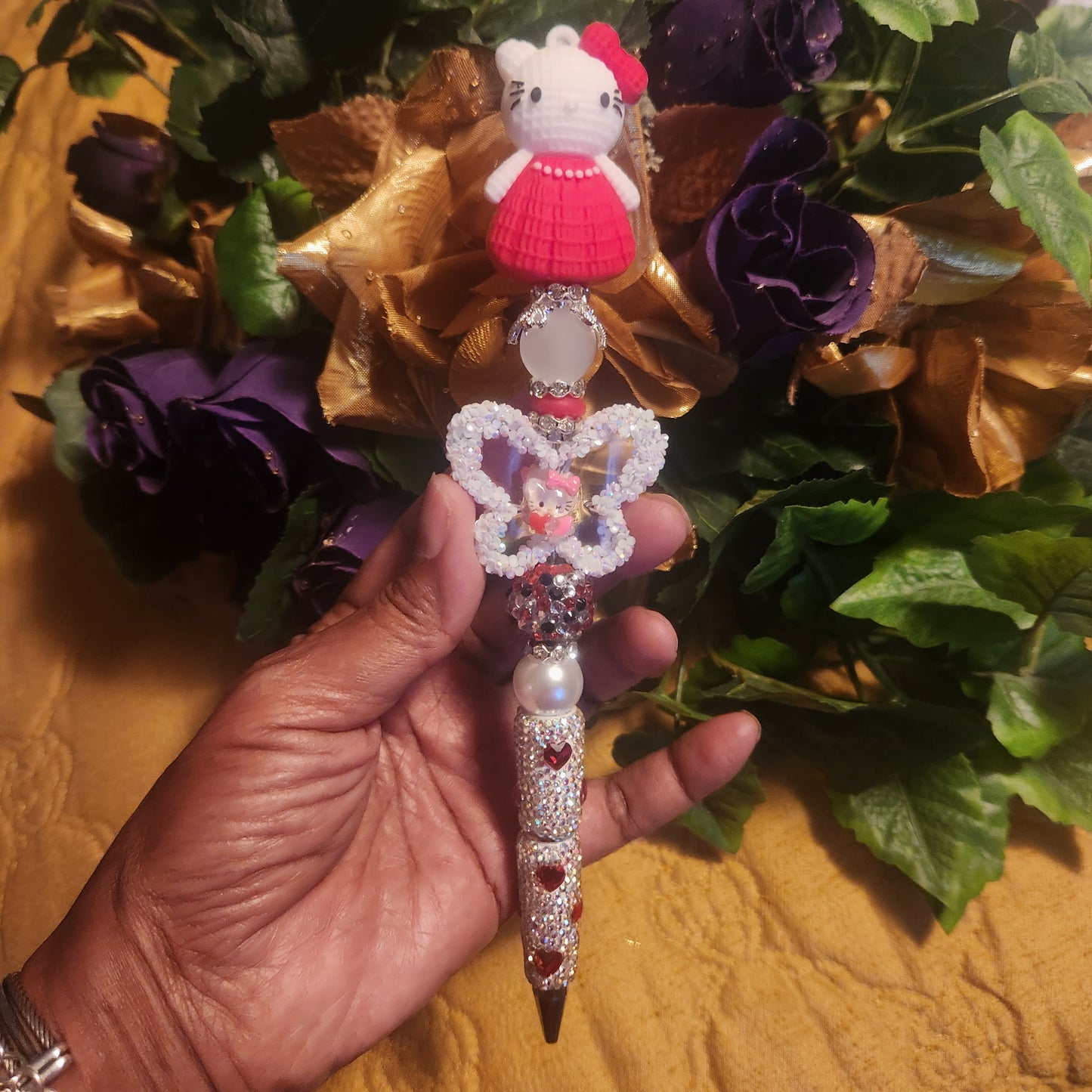 Hello Kitty Red Silver Rhinstones w/red Hearts Pen